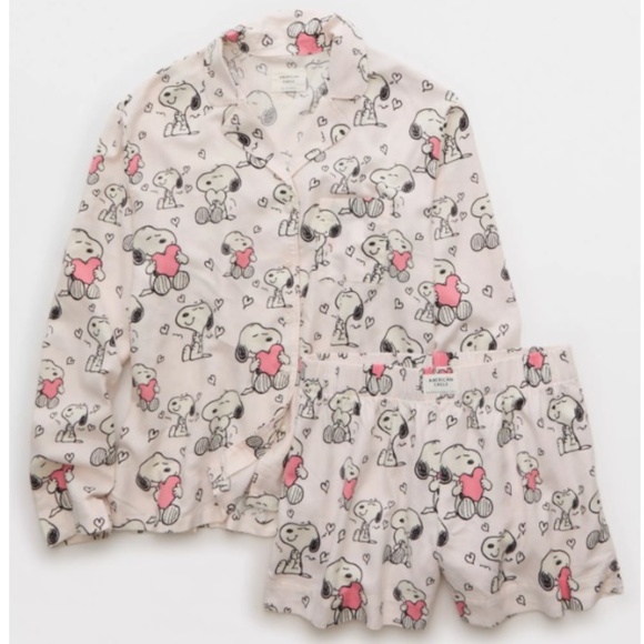 New American Eagle x Peanut Snoopy Valentine's Day Pajama PJ Set Medium + Socks - Picture 2 of 3